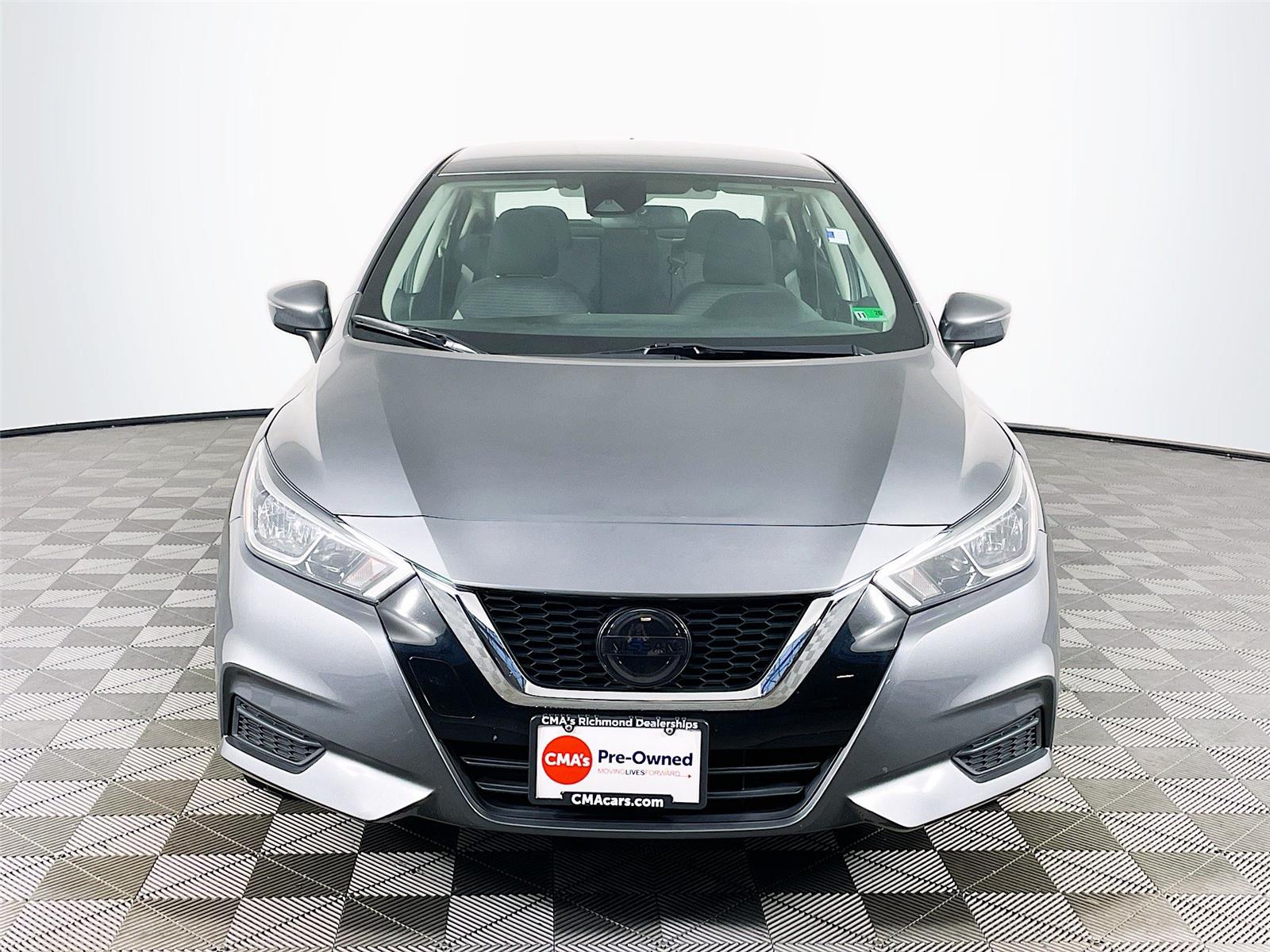 2021 Nissan Versa SV photo 2