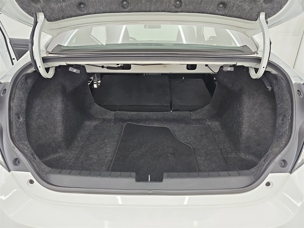 2019 Honda Civic LX photo 14