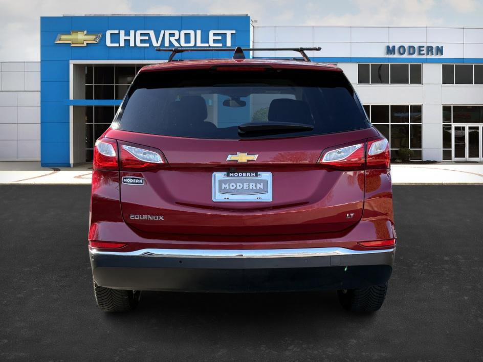 2019 Chevrolet Equinox LT photo 2