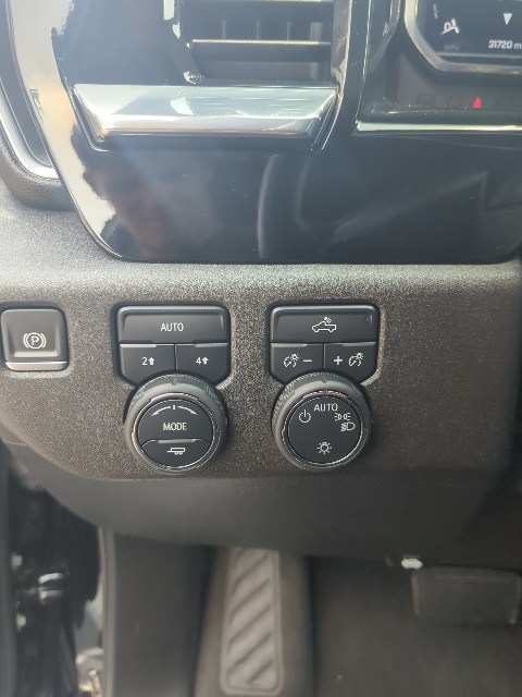 2024 Chevrolet Silverado 1500 LT photo 15
