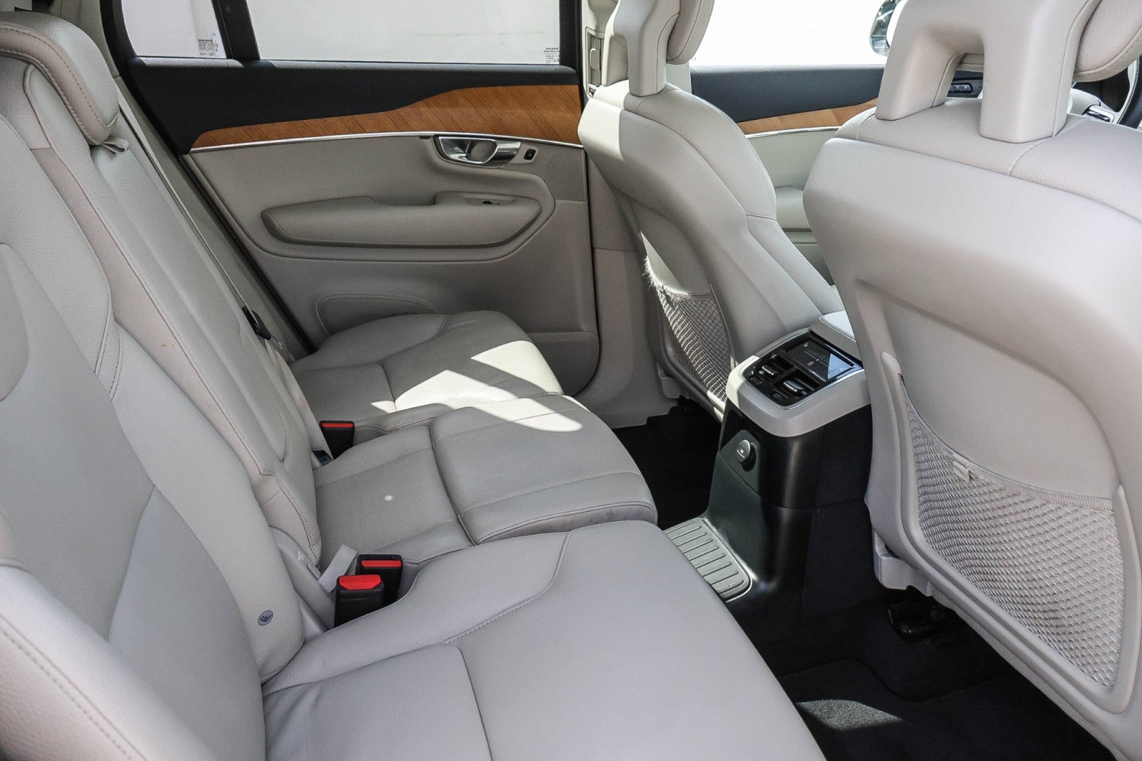 2022 Volvo XC90 Recharge Inscription Expression photo 13