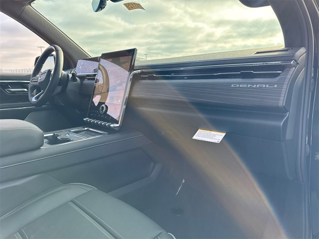 2025 Gmc Sierra EV Denali photo 38