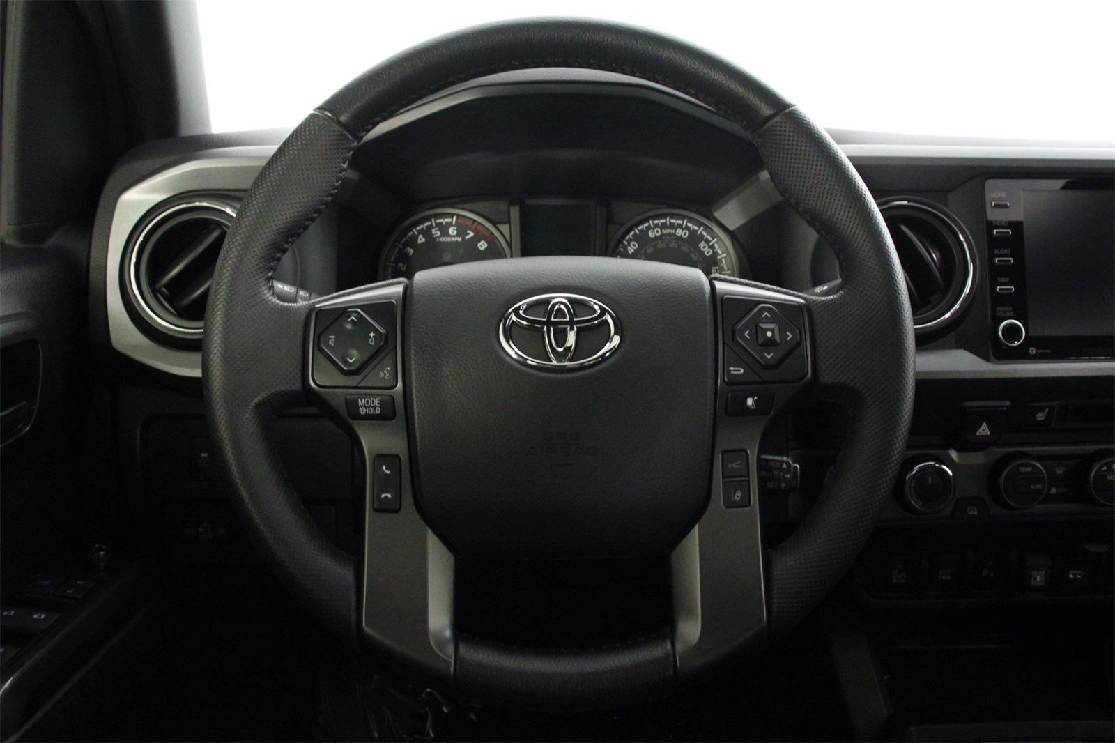 2022 Toyota Tacoma TRD Pro photo 12