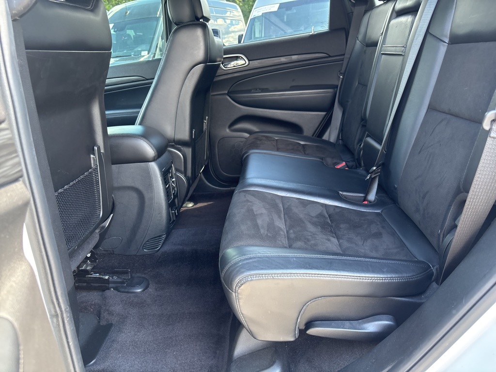 2019 Jeep Grand Cherokee Altitude photo 16