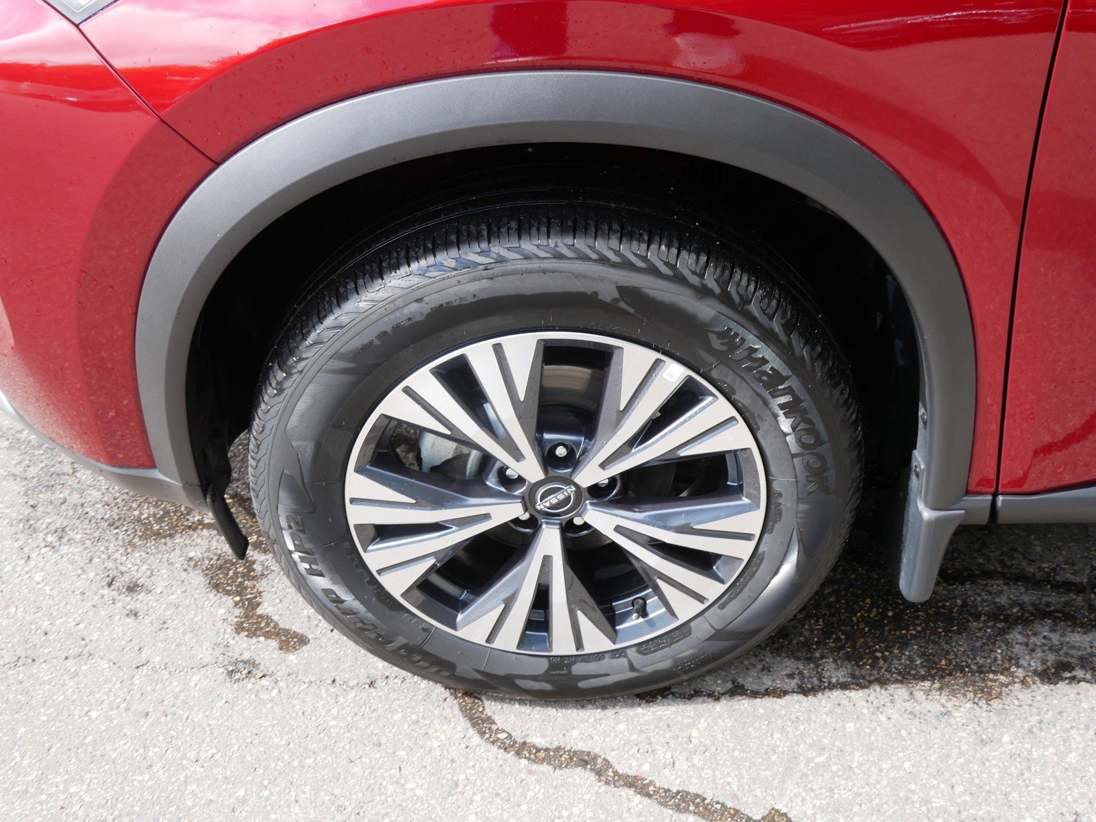 2022 Nissan Rogue SV photo 9