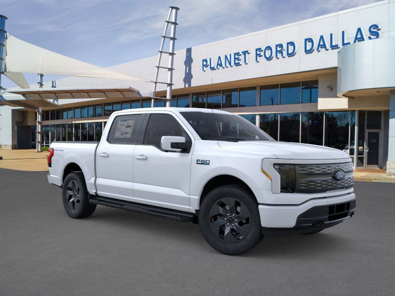 2025 Ford F-150 Lightning Lariat photo 7