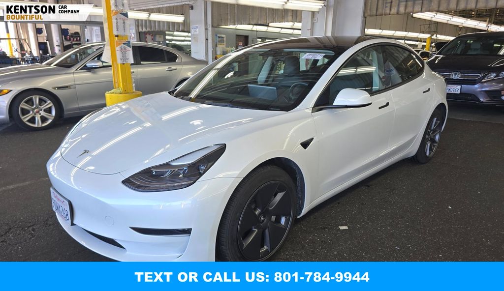 2023 Tesla Model 3 Base's photo