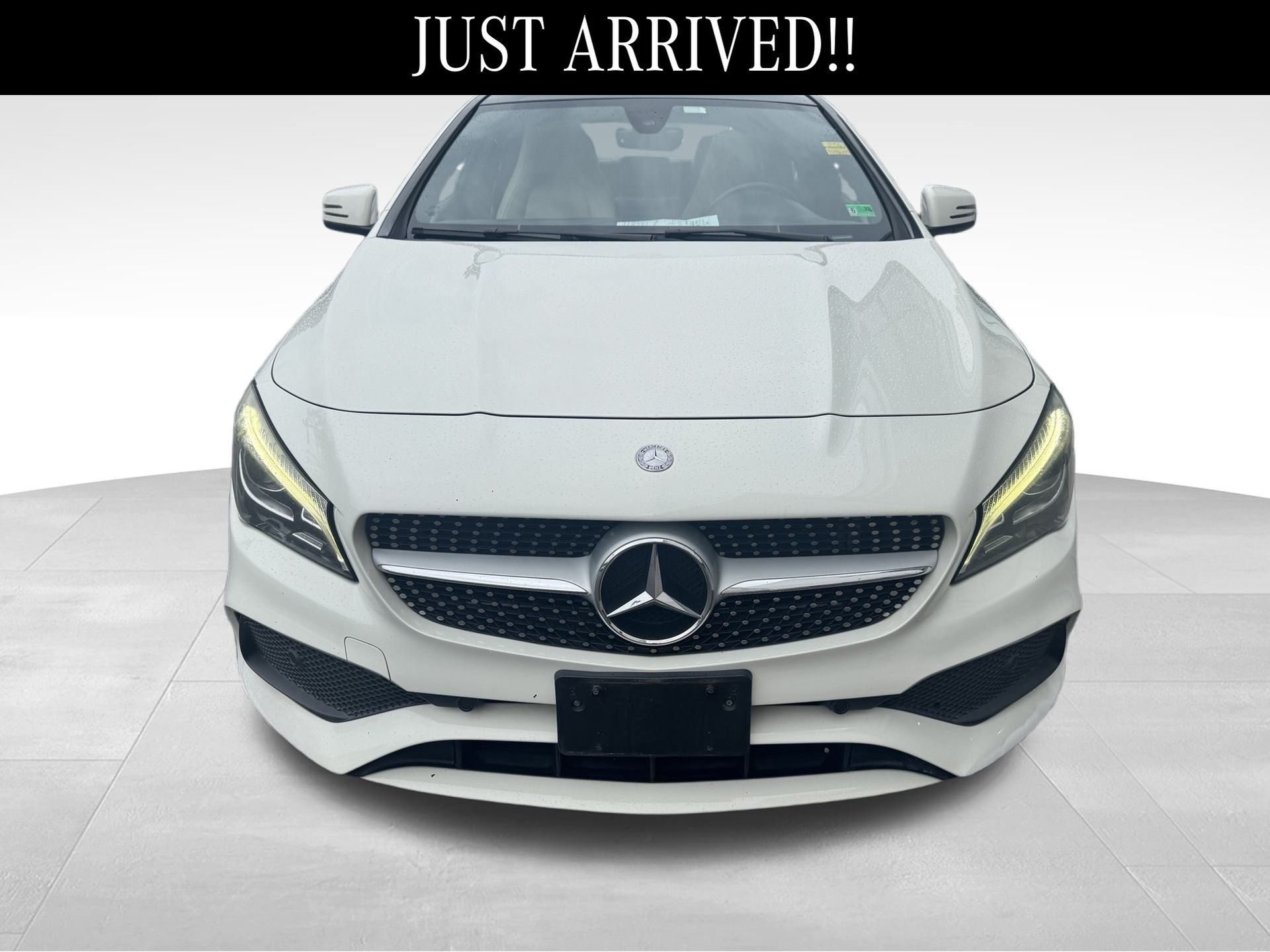 2017 Mercedes Benz CLA 250 photo 2