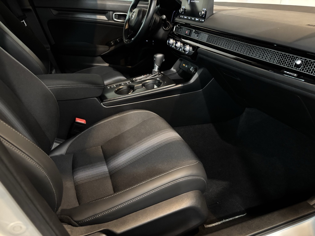 2023 Honda Civic Sport photo 7