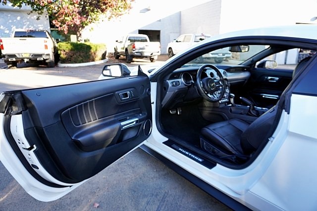 Used 2020 White Ford GT Premium image 35