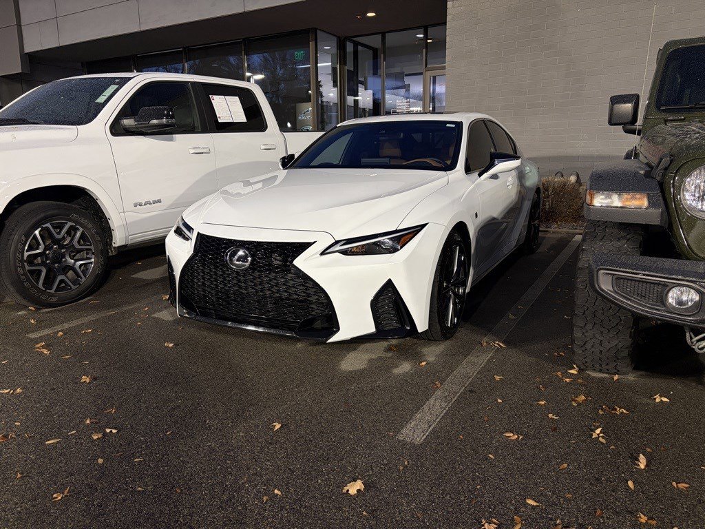 2025 Lexus IS 300 F SPORT DESIGN's photo