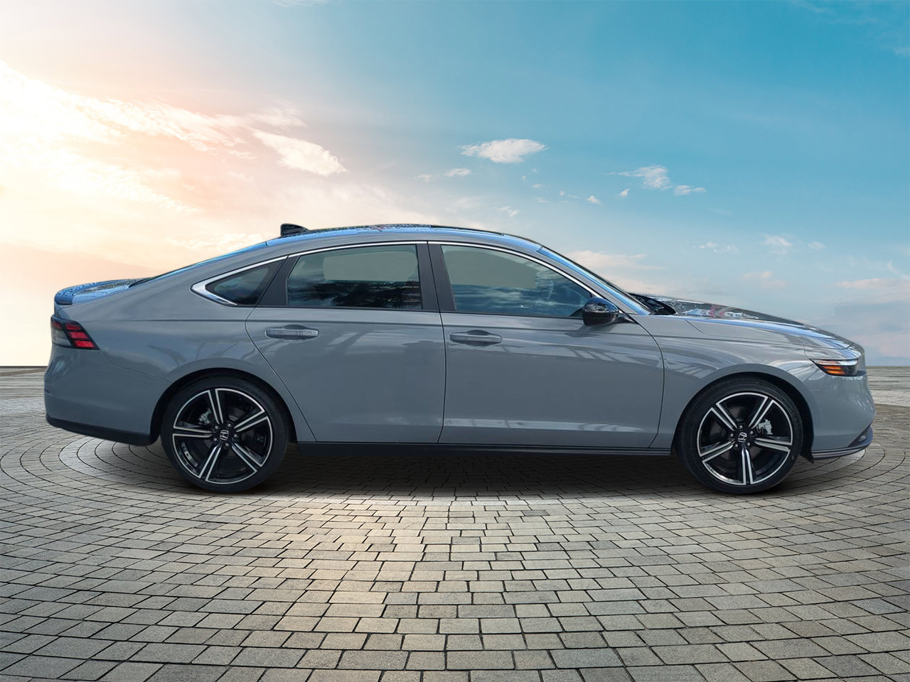 2025 Honda Accord Hybrid Sport photo 2
