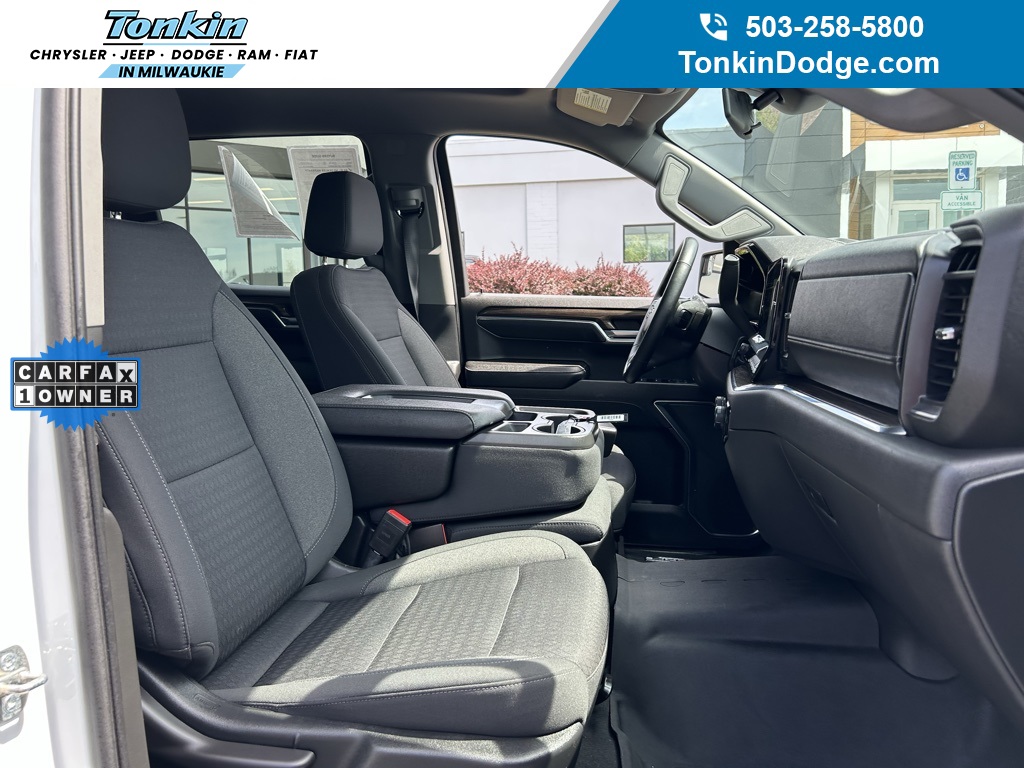 2023 Chevrolet Silverado 1500 RST photo 27