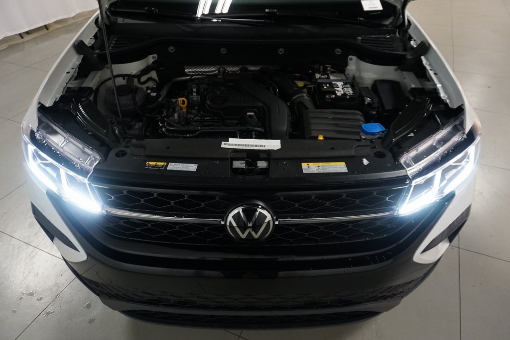 2024 Volkswagen Taos SE photo 27