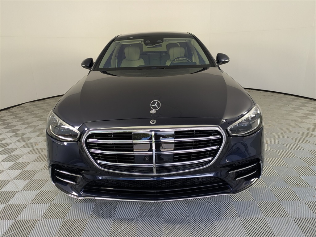 2024 Mercedes Benz S 580e 4MATIC photo 2