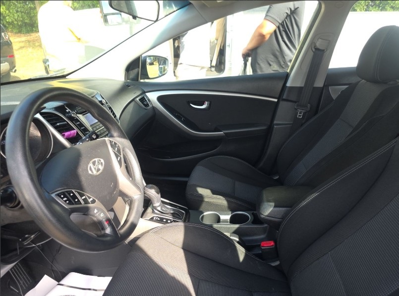 2017 Hyundai Elantra GT Base Value Edition Tech photo 11