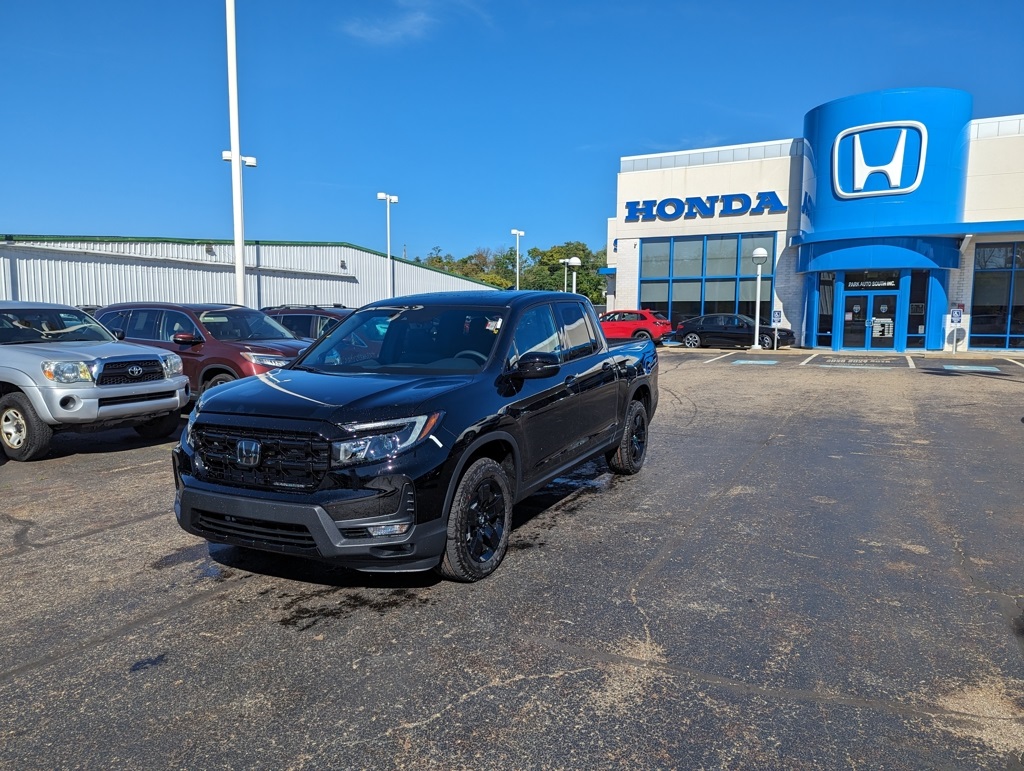 2026 Honda Ridgeline Black Edition photo 6