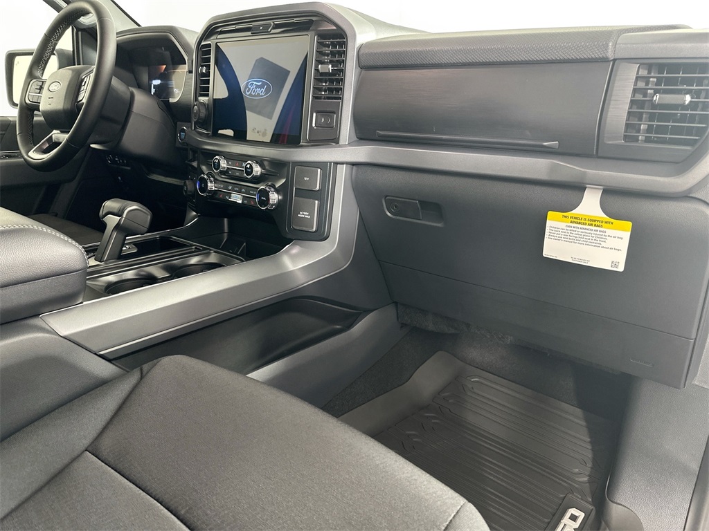 2025 Ford F-150 XLT photo 26