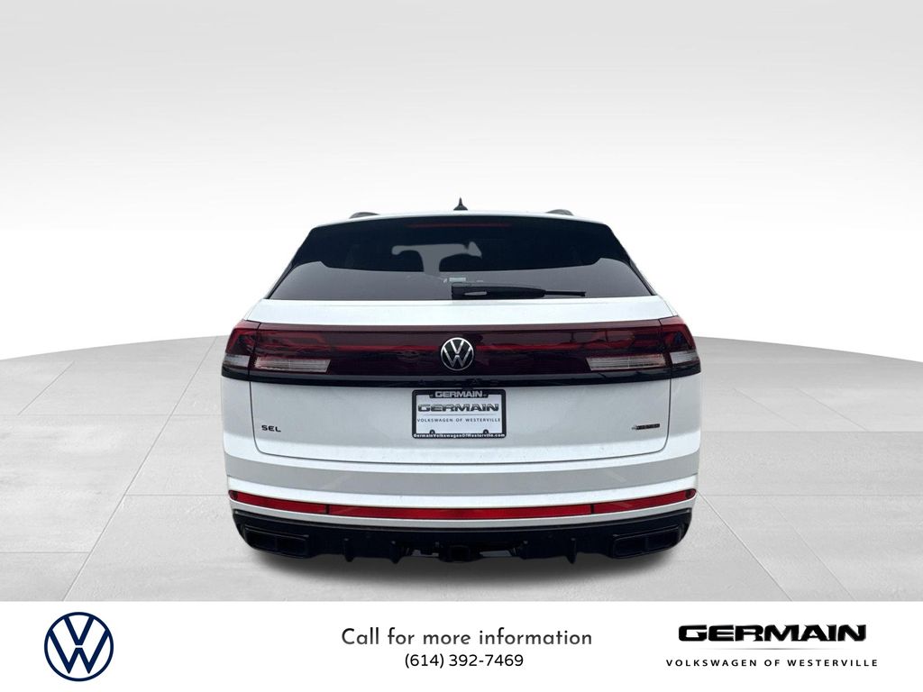 2026 Volkswagen Atlas Cross Sport SEL R-Line photo 2