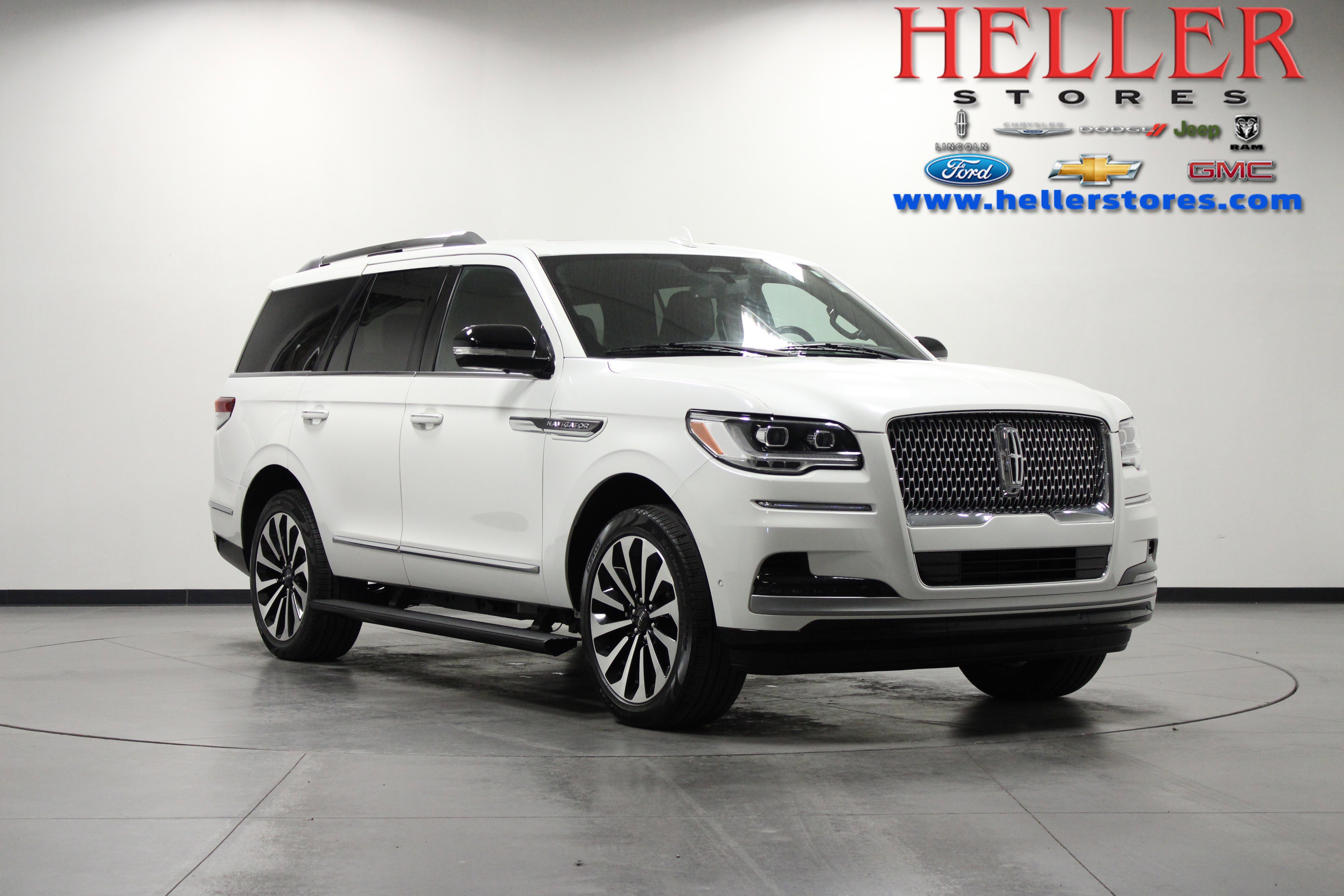 2023 Lincoln Navigator Reserve's photo