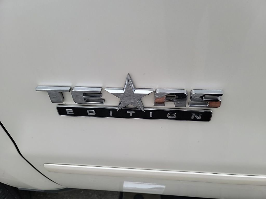 2015 Chevrolet Silverado 1500 LT photo 10