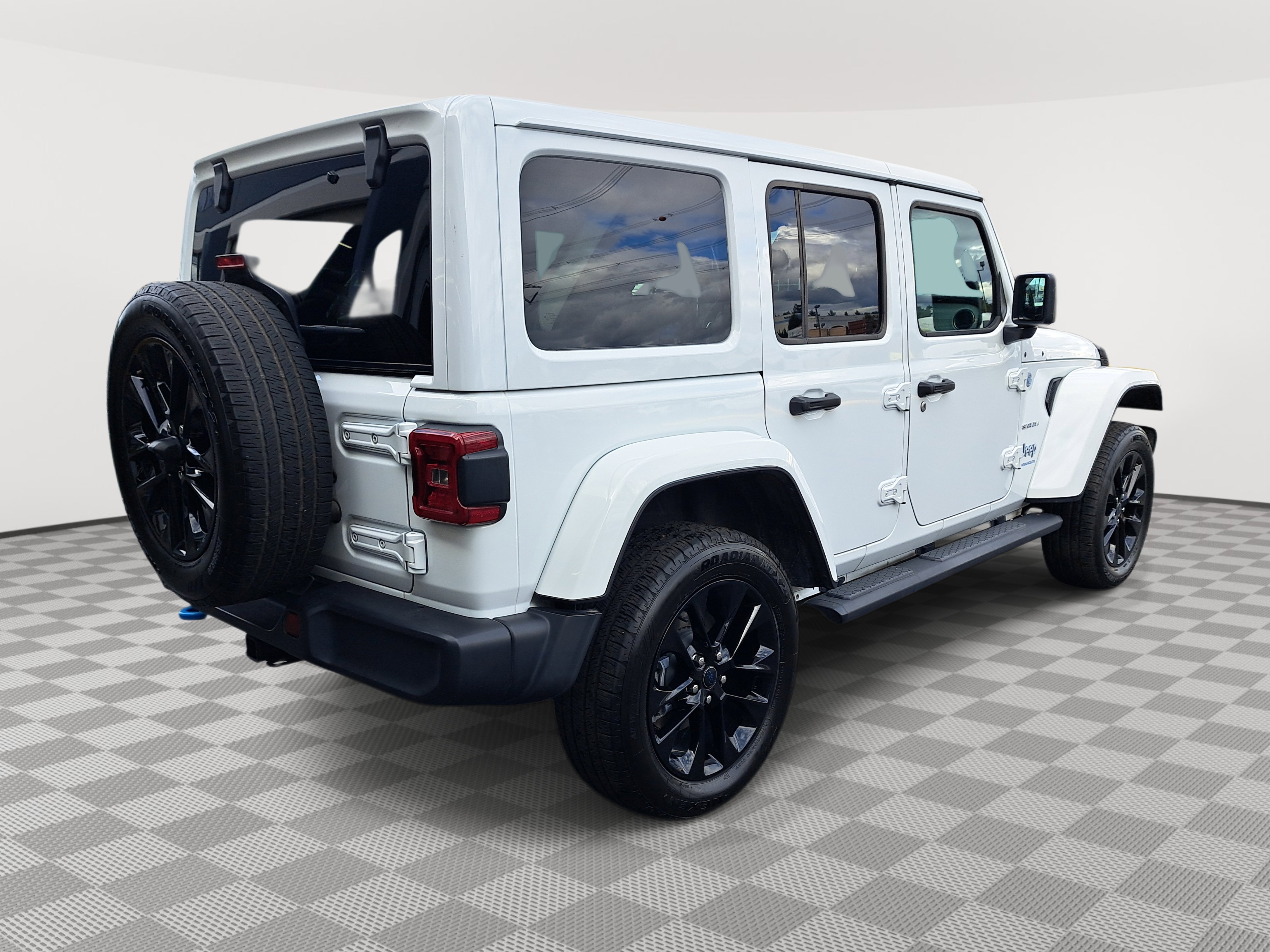 2024 Jeep Wrangler 4xe Sahara photo 3