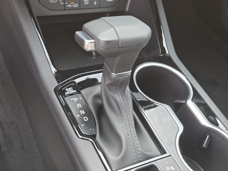2026 Kia K5 GT-Line photo 11