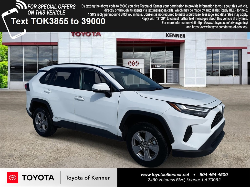 2022 Toyota RAV4 XLE's photo