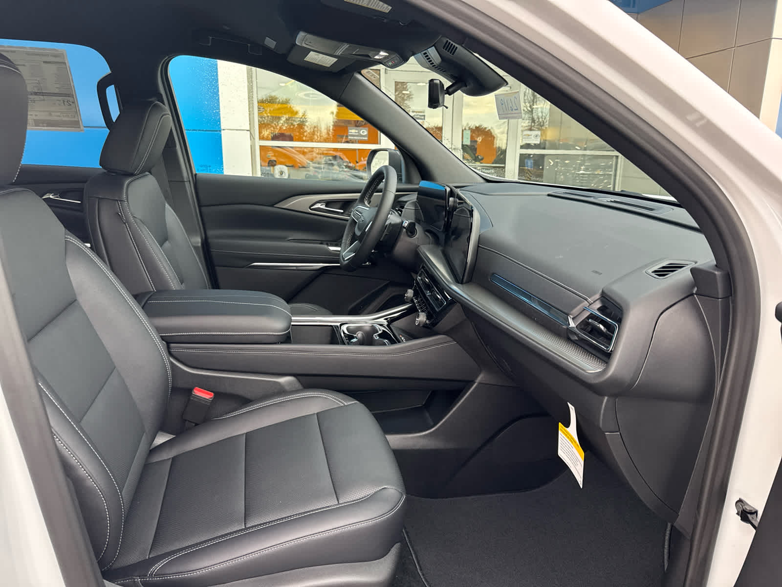 2026 Chevrolet Traverse photo 3