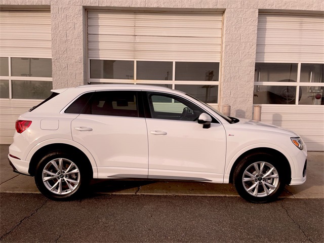 2025 Audi Q3 S Line Premium's photo