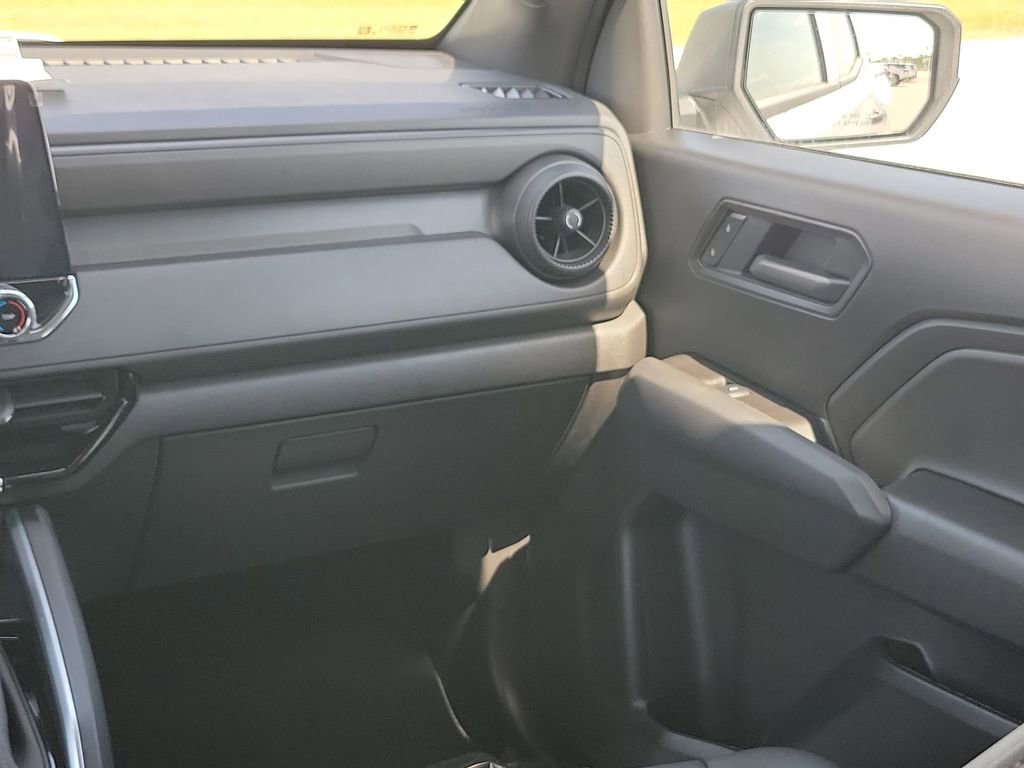 2025 Chevrolet Colorado LT photo 25