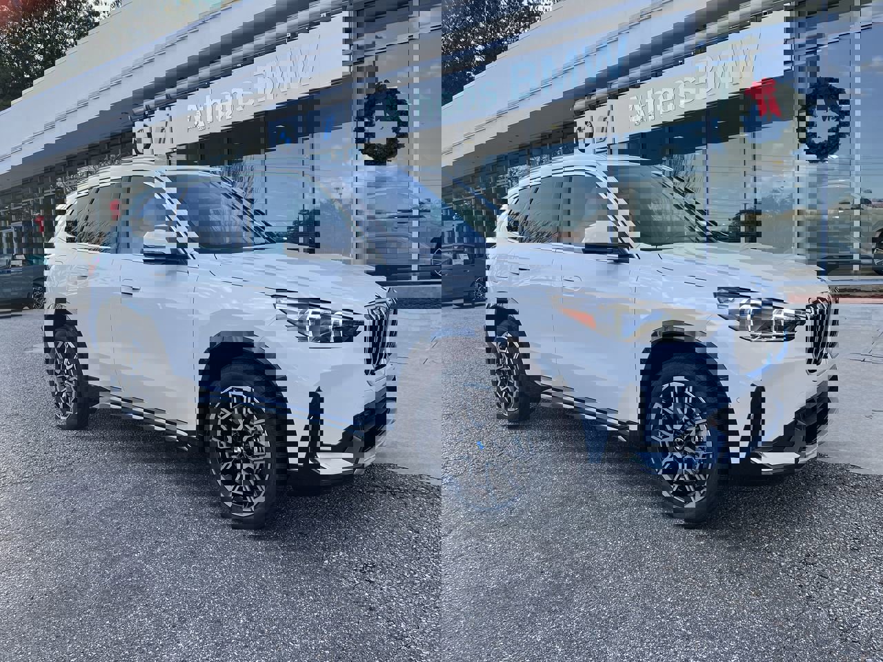 2026 BMW X1 28i's photo