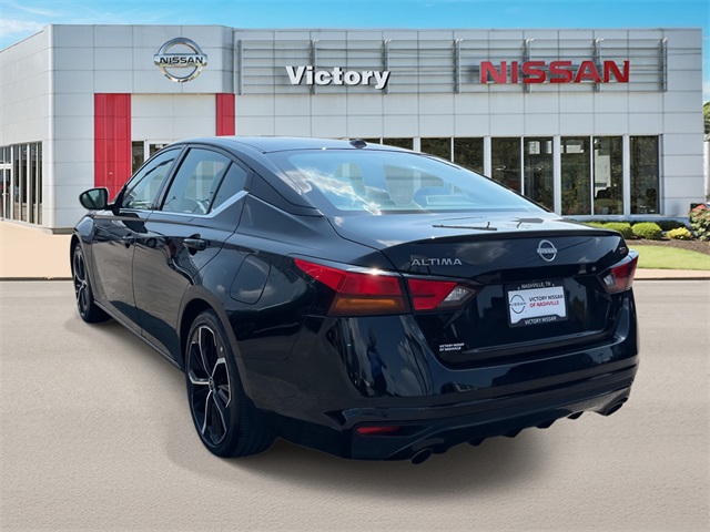2023 Nissan Altima 2.5 SR photo 4