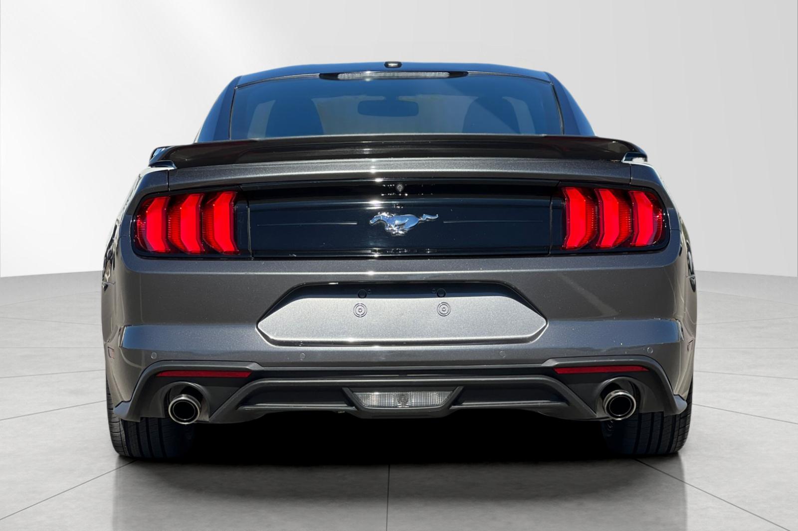 2020 Ford Mustang EcoBoost photo 4