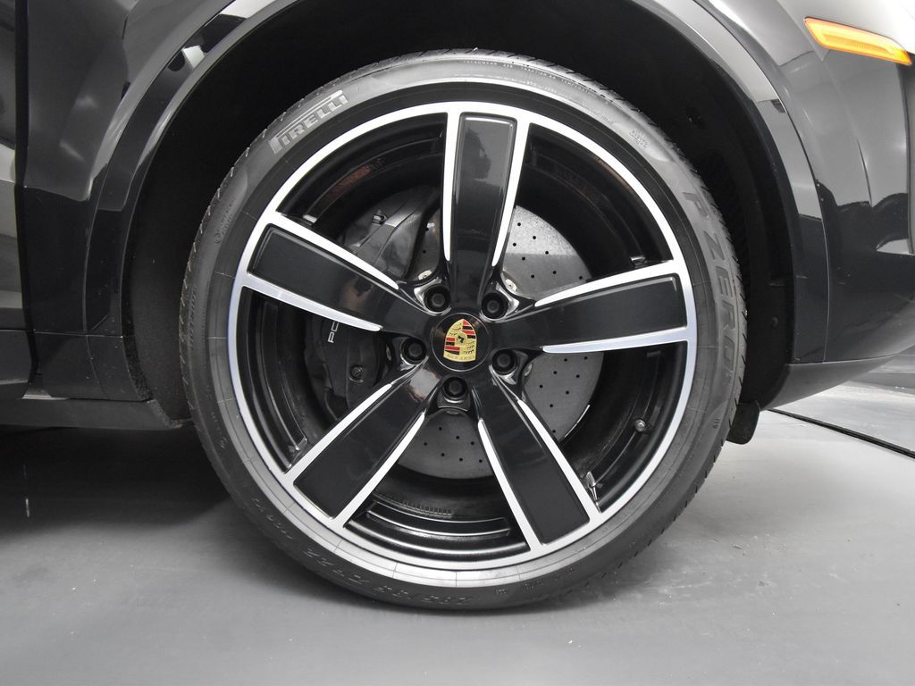2022 Porsche Cayenne E-Hybrid Turbo S photo 10