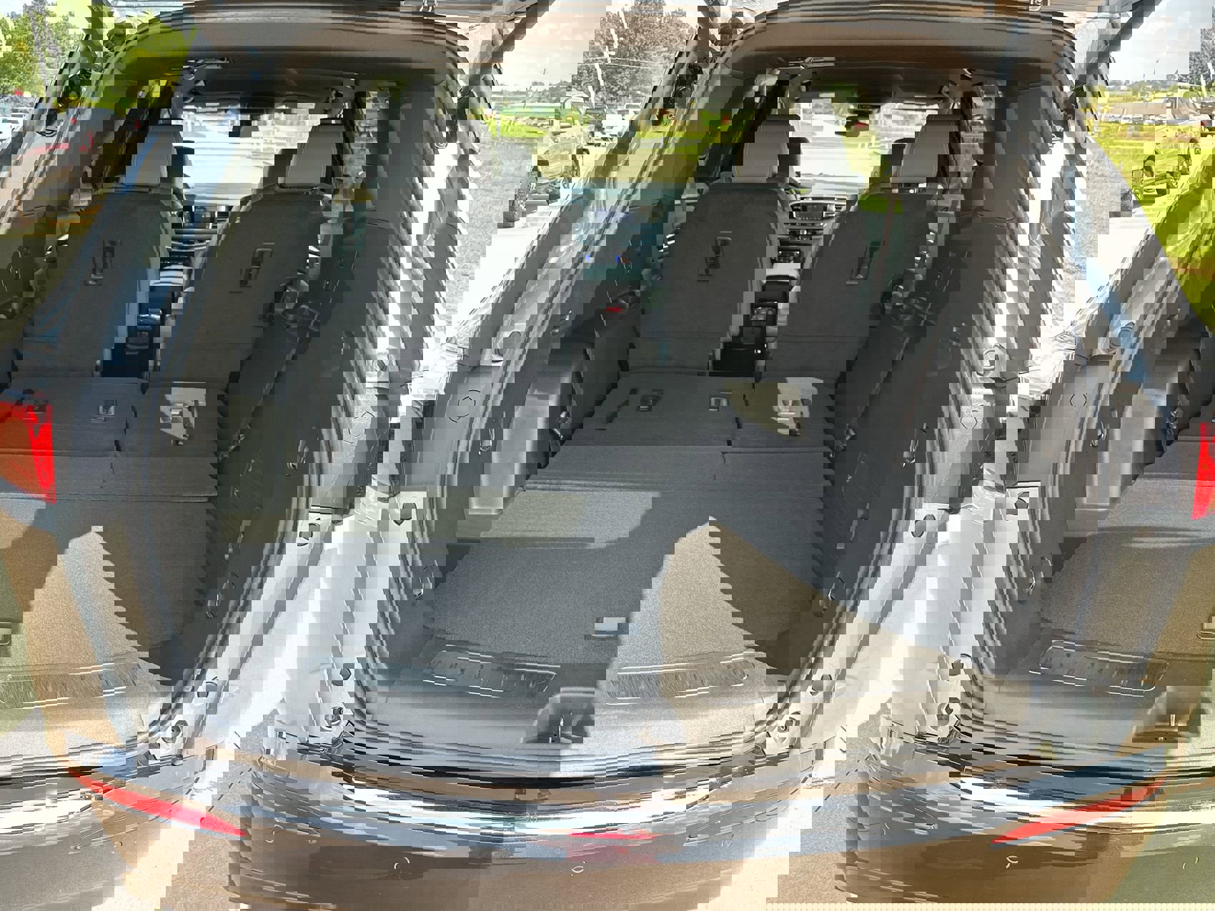2024 Buick Enclave Essence photo 21