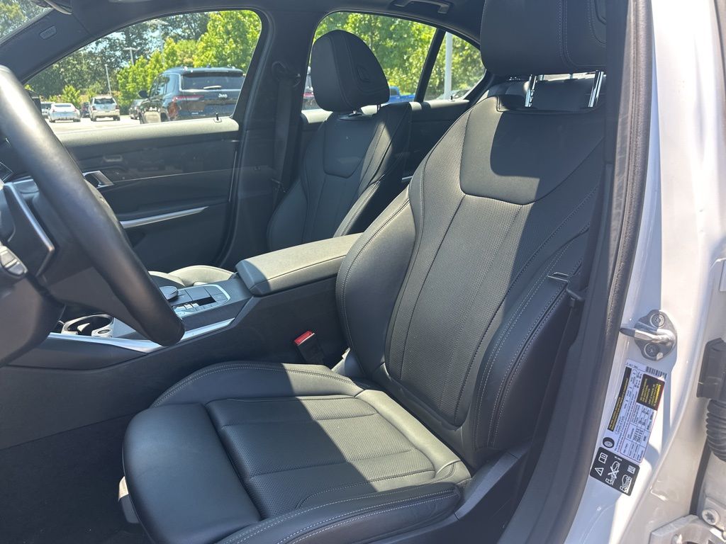 2024 Bmw 330i xDrive photo 2