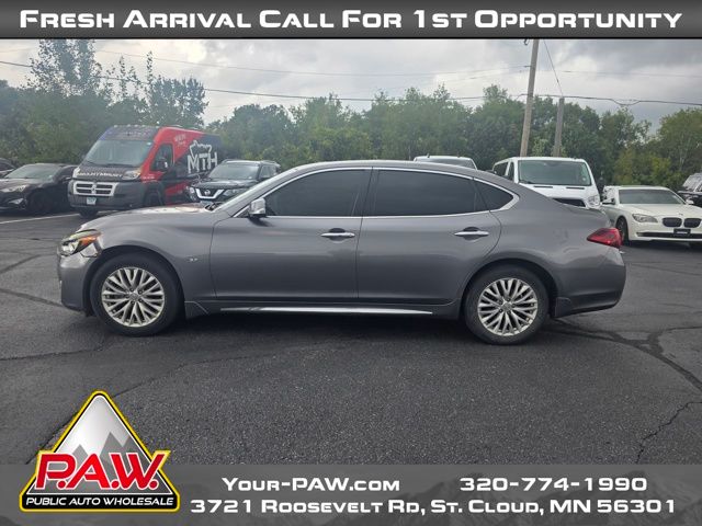 2015 Infiniti Q70L photo 4