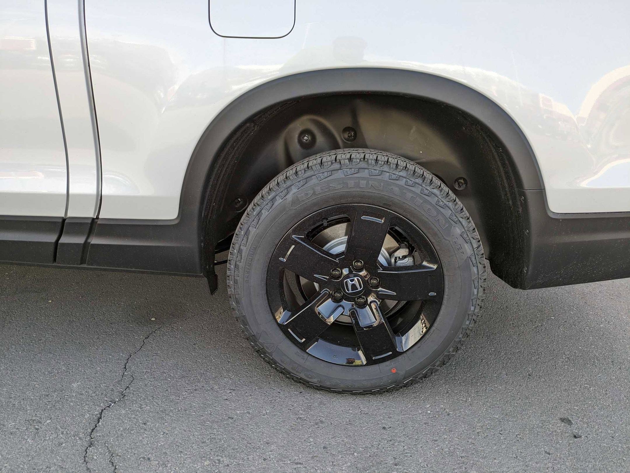 2025 Honda Ridgeline Black Edition photo 7