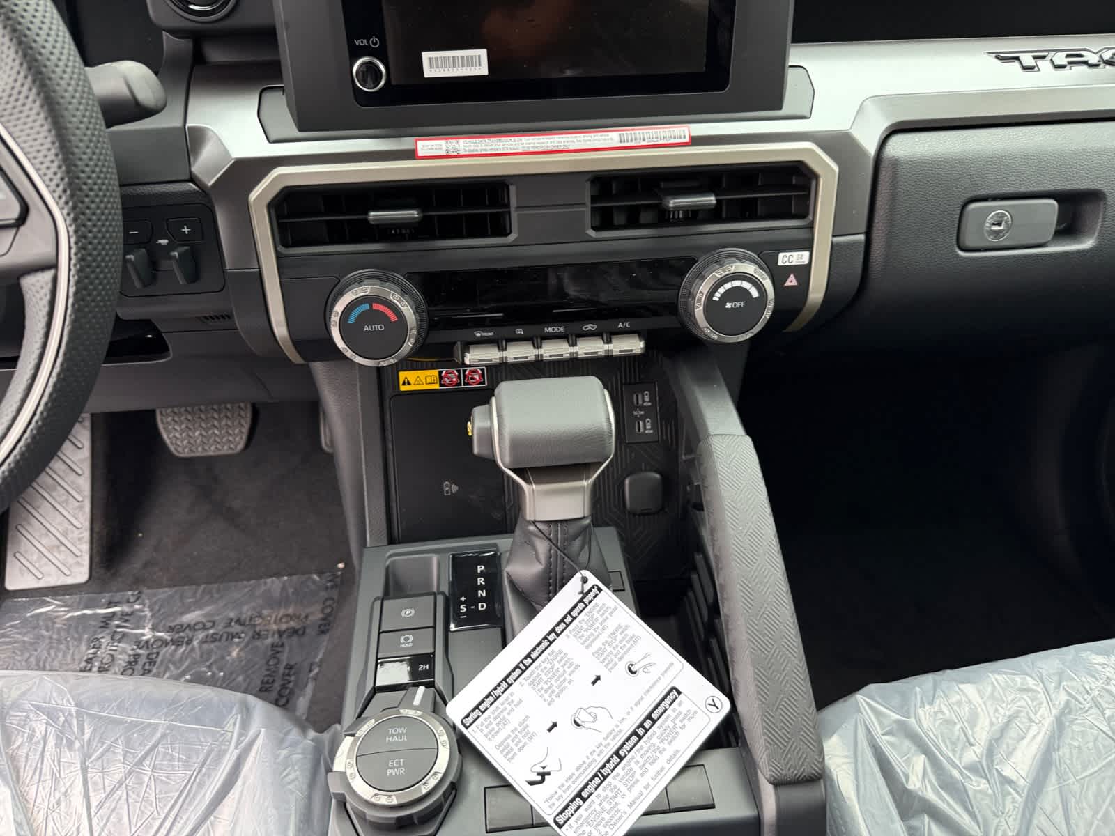 2025 Toyota Tacoma SR5 4x4 Double Cab photo 11