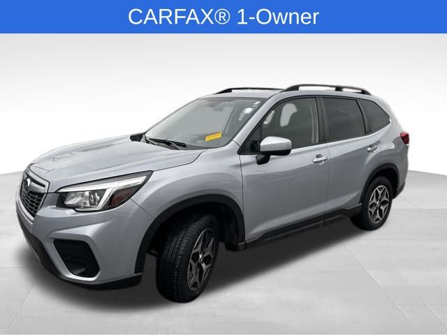 2020 Subaru Forester Premium's photo