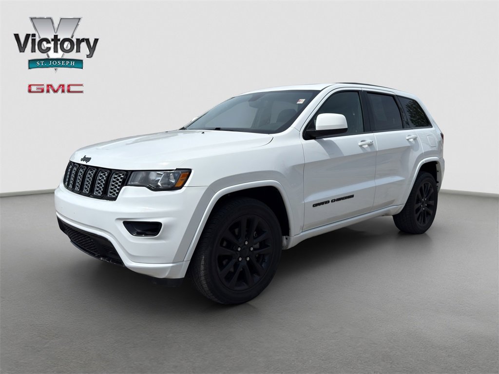2020 Jeep Grand Cherokee Laredo photo 4
