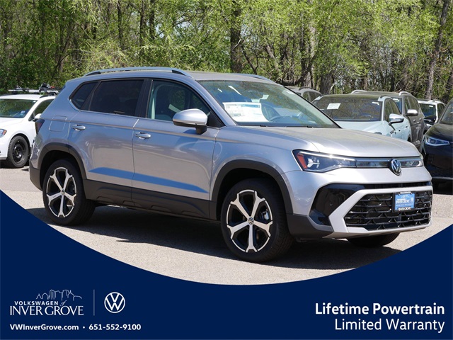 2025 Volkswagen Taos SEL's photo