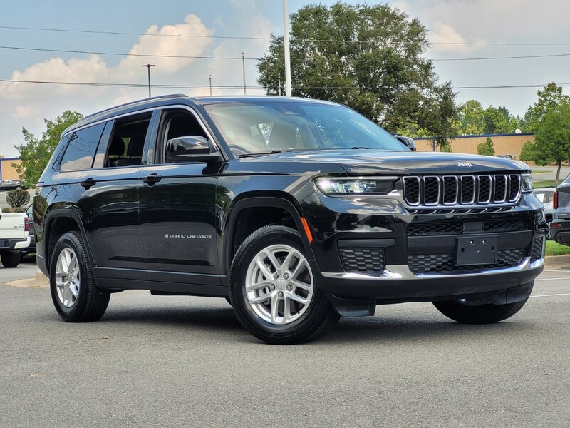 2023 Jeep Grand Cherokee Laredo photo 19