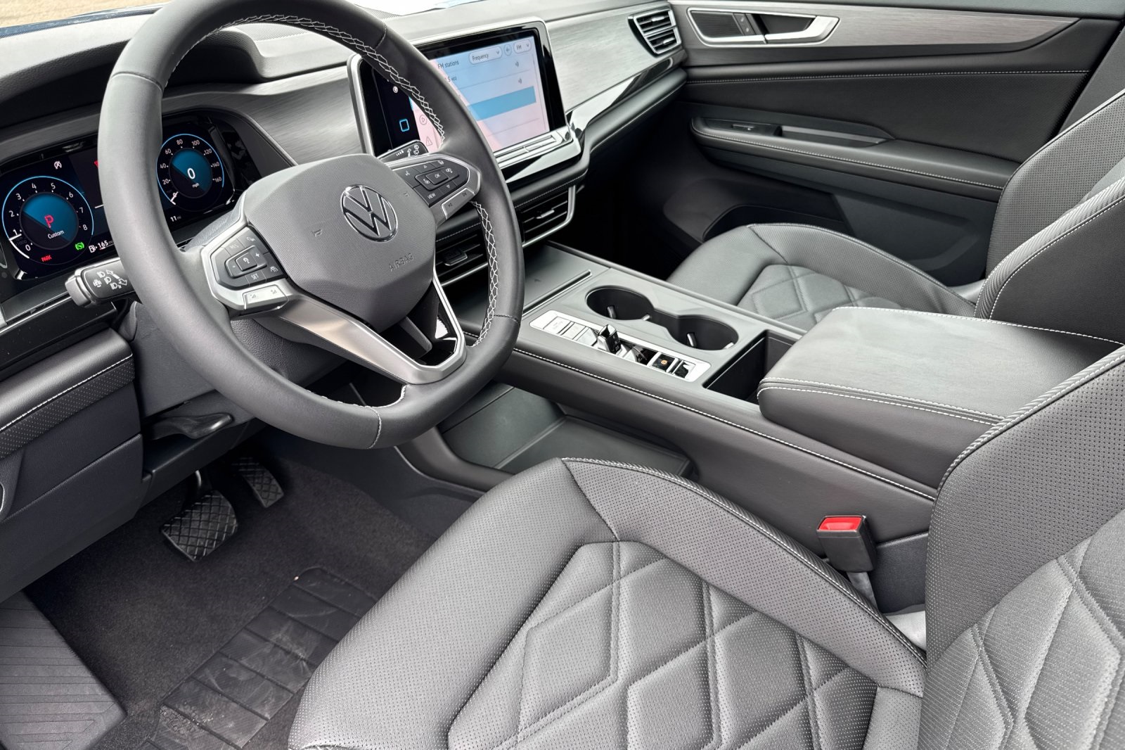 2025 Volkswagen Atlas Cross Sport SE photo 10
