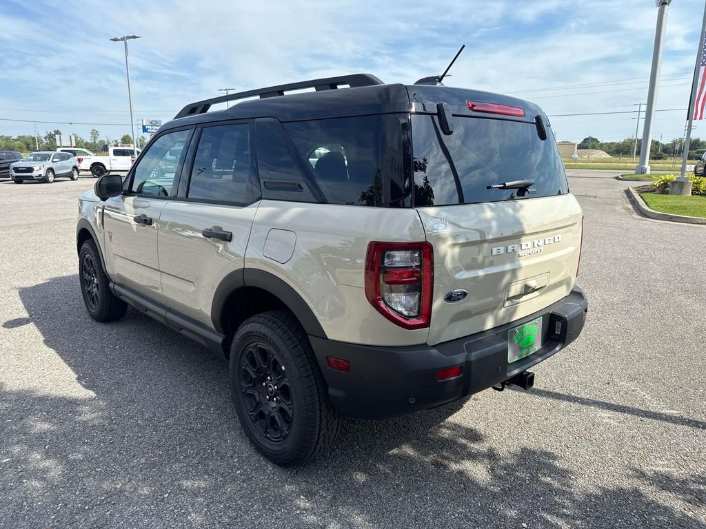 2025 Ford Bronco Sport Badlands photo 2