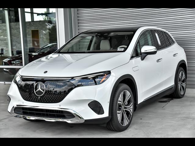2025 Mercedes Benz EQE SUV 350 4MATIC photo 3