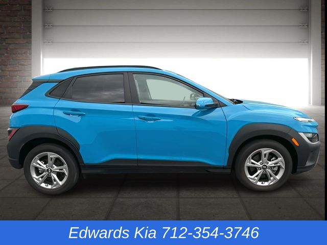 2023 Hyundai Kona SEL photo 2