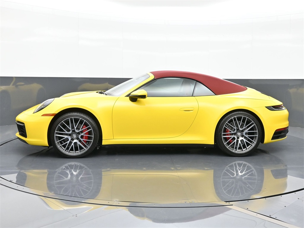 2022 Porsche 911 4S photo 4