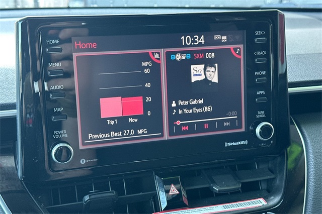 2022 Toyota Corolla Cross LE photo 17